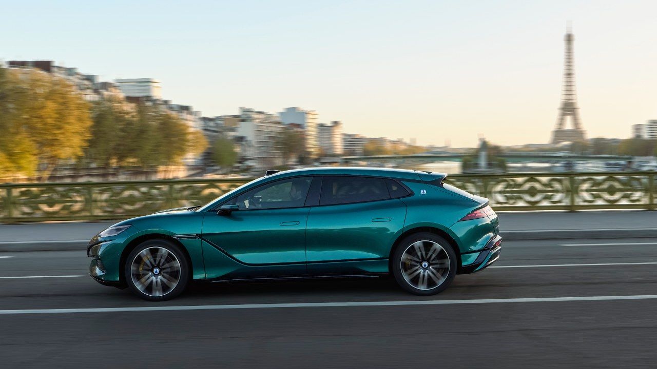 Denza дебютировала в Европе с зарядкой 0–70% за 5 минут