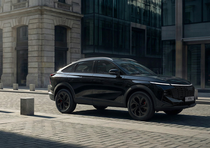 Обновленный Haval F7x приедет в Россию в апреле: 231 л.с. за 3,8 млн рублей