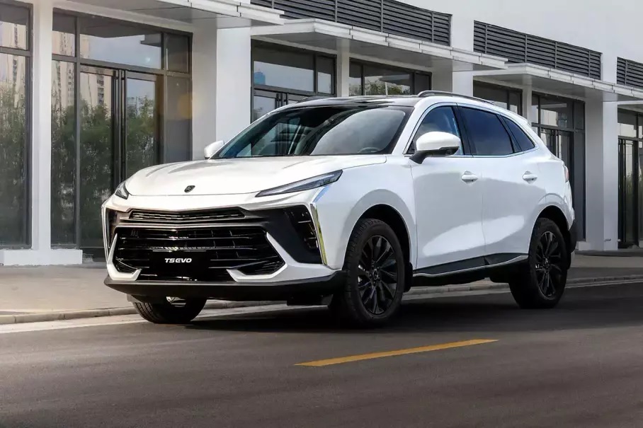 «Дочка» Dongfeng выходит на рынок Белоруссии: что за бренд Forthing?