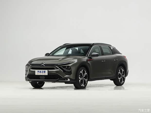 Dongfeng и Citroen обновили C5 X: три версии от 1,4 млн рублей