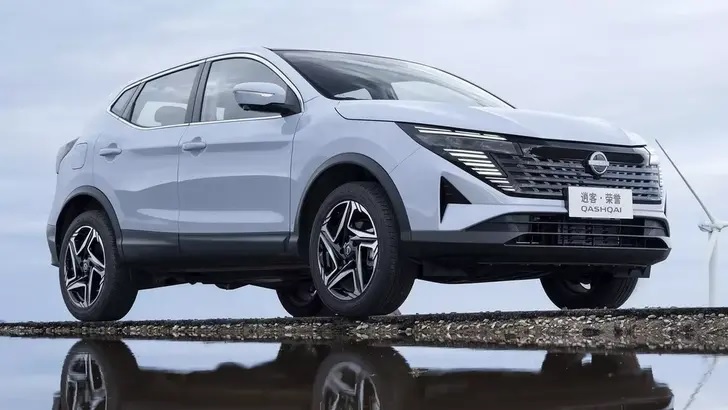 Nissan Qashqai Glory для Китая неожиданно добрался до РФ