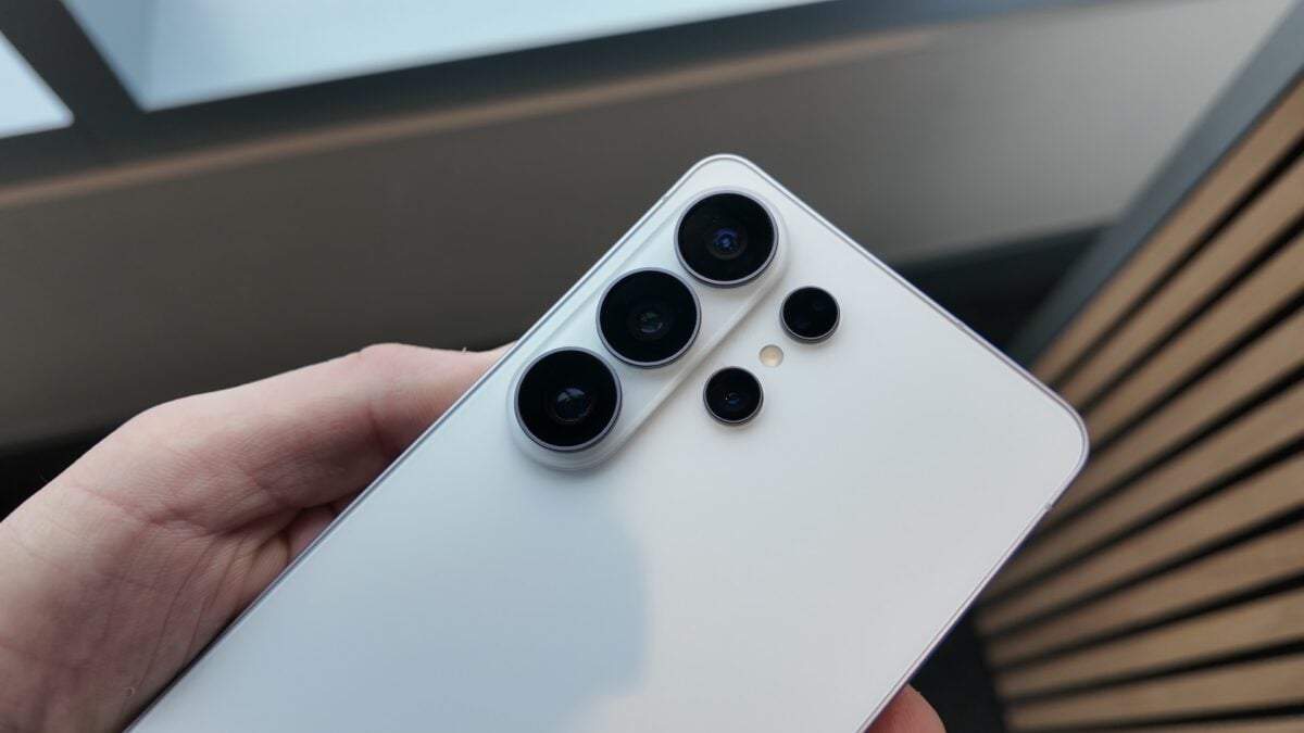 Samsung Galaxy S27 Pro получит камеру 200 МП без стилуса