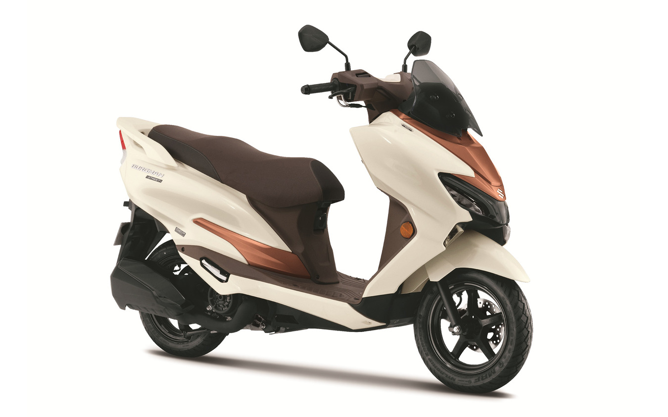 Suzuki обновила скутер Burgman Street: рама легче, но главное — не это