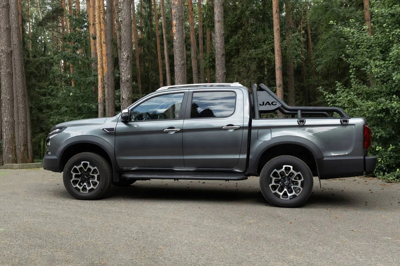 JAC T9 длиной 5,3 м будут собирать в Беларуси: цена упадёт