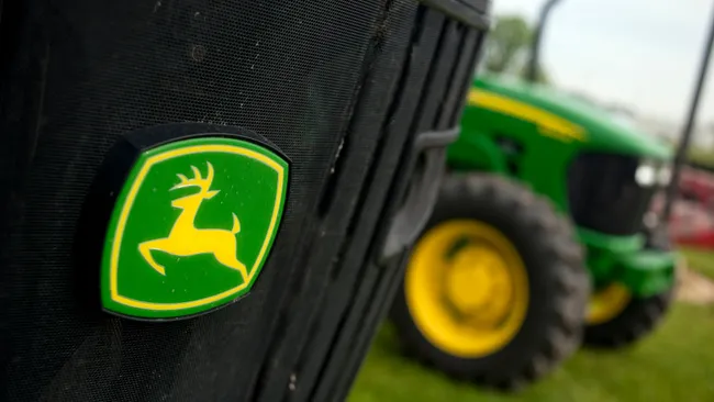 John Deere заплатит фермерам $99 млн за запрет самостоятельного ремонта