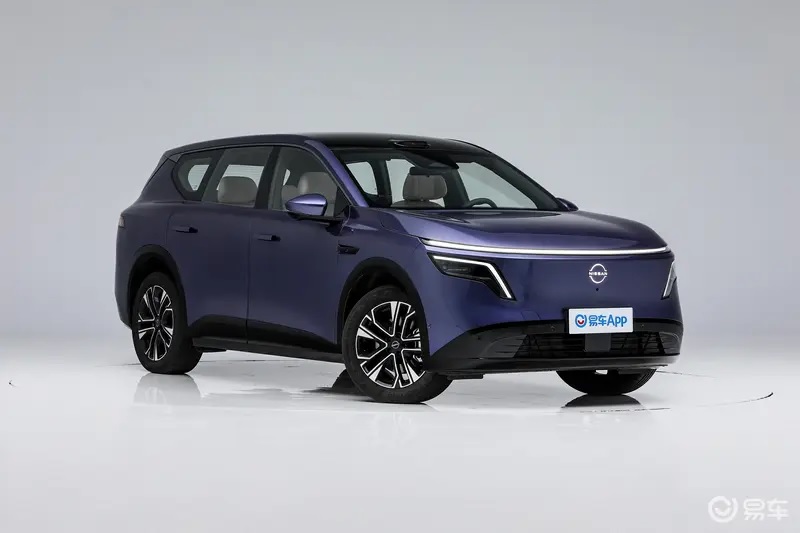 8 000 заказов за полчаса: Nissan NX8 стартует по цене от 1,7 млн рублей