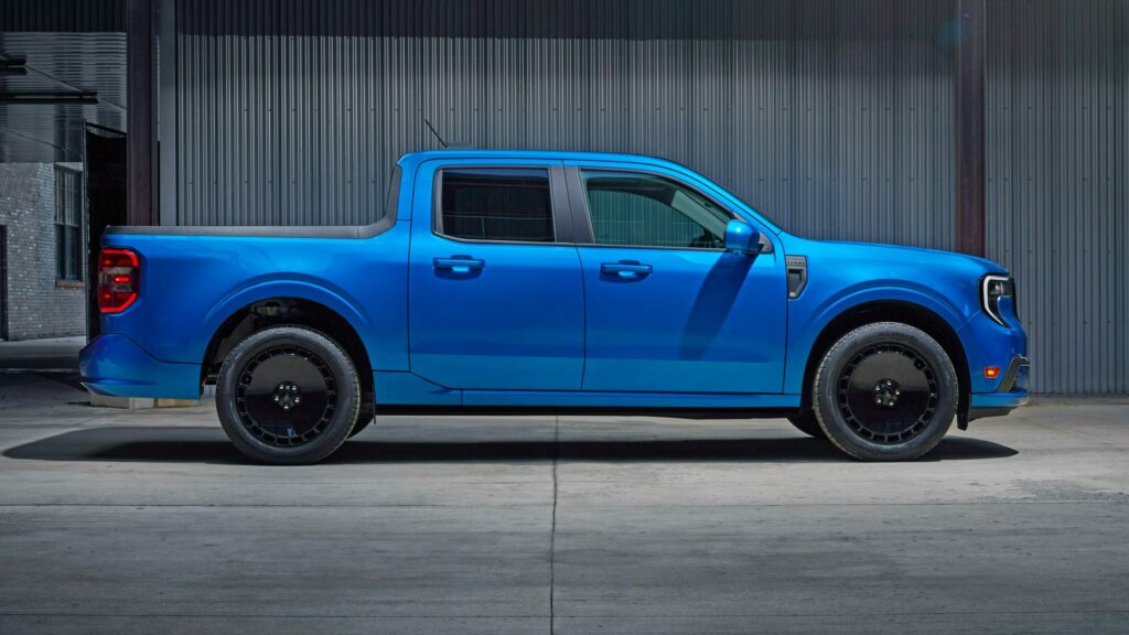 Продажи Ford снизились почти на 9%: у кого провал, а у кого рекорд