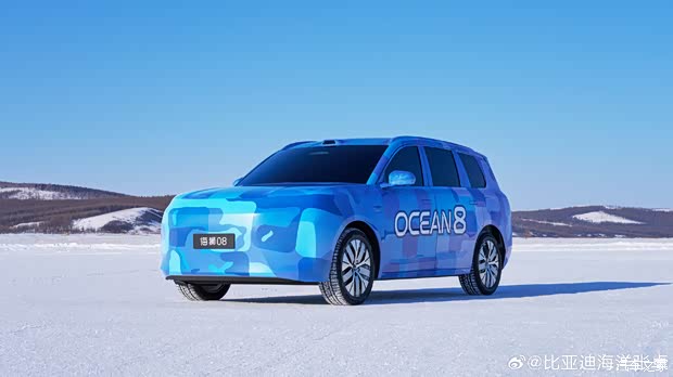 BYD Sea Lion 08 заряжается за 9 минут и едет 1000 км