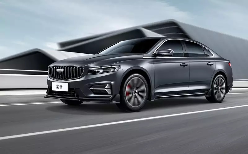 Geely Preface подешевел на 137 000 рублей и стоит теперь 3,4 млн