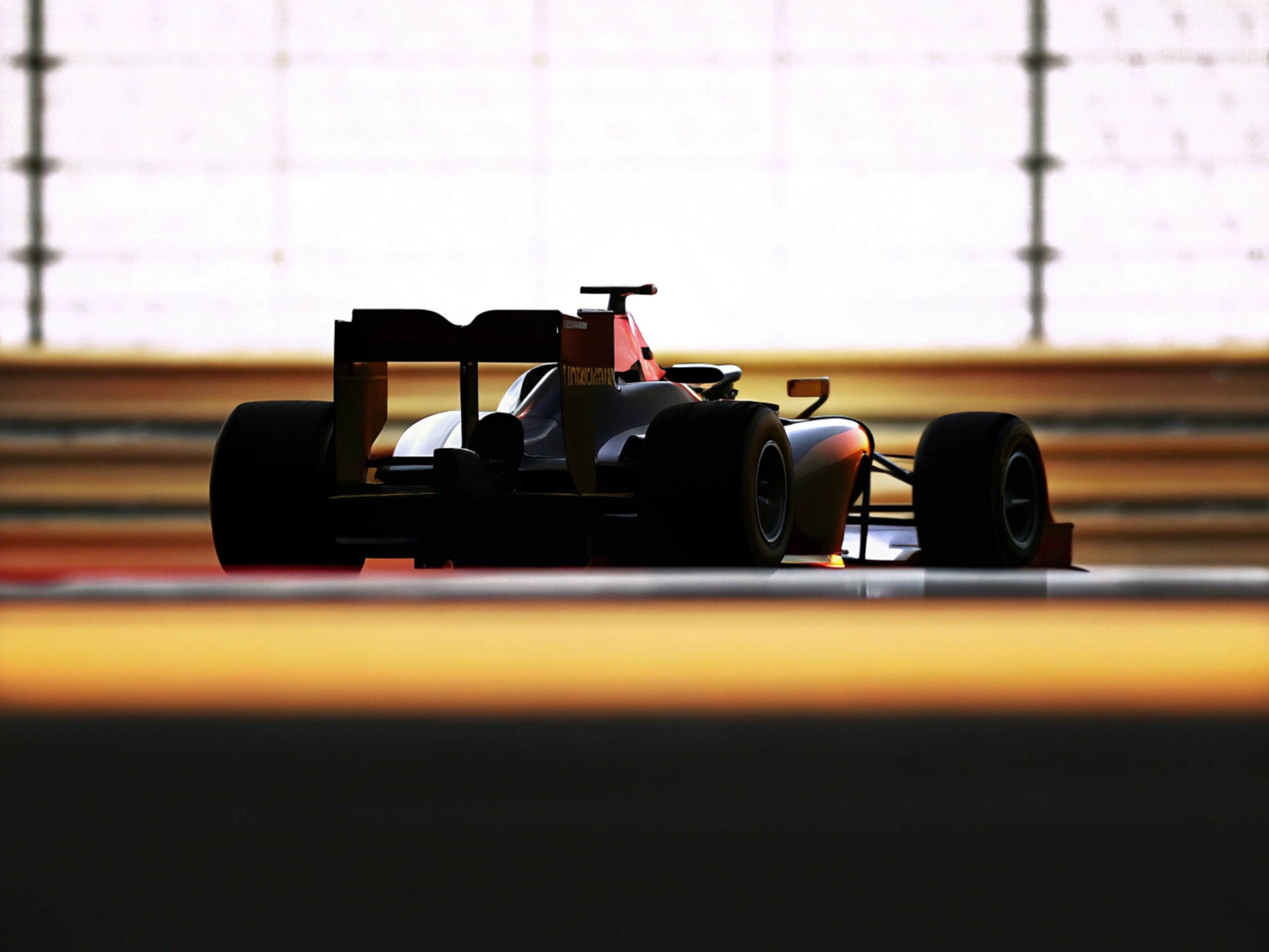 Пилот Ферстаппена потерял сознание прямо в боксах и всё равно вышел на старт