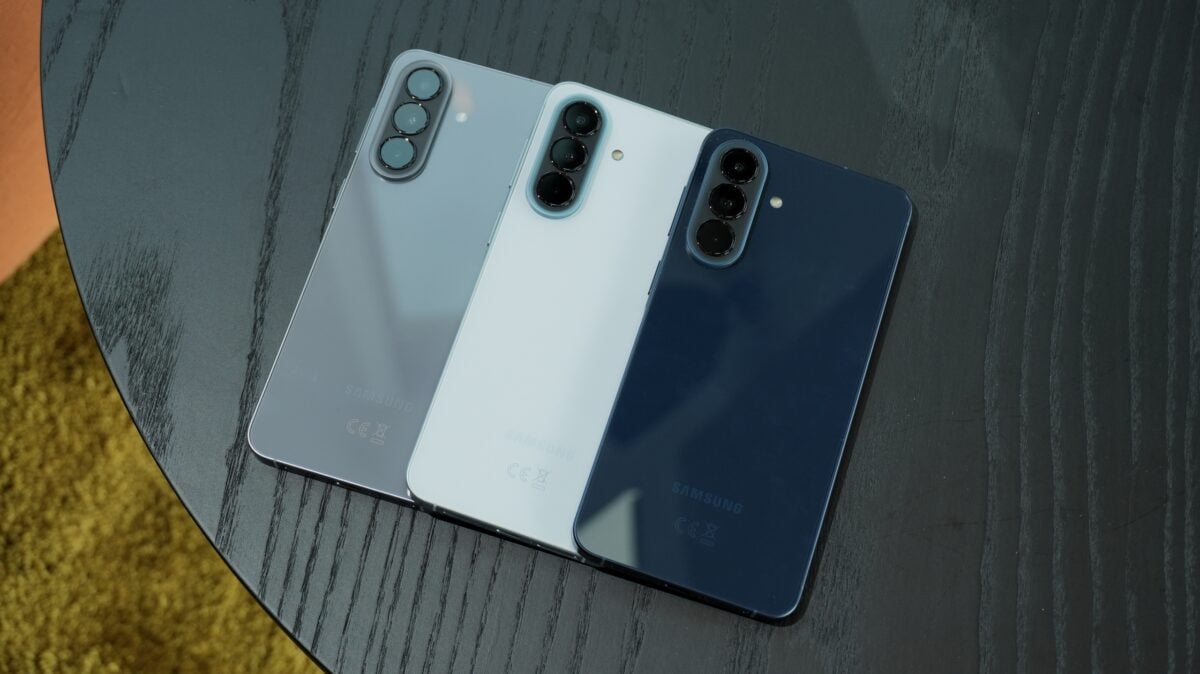 Samsung впервые ставит китайские дисплеи в Galaxy A57