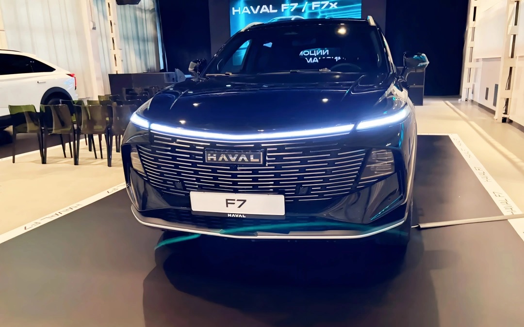 Haval F7 и F7x обновились и подорожали: цены от 3 млн рублей