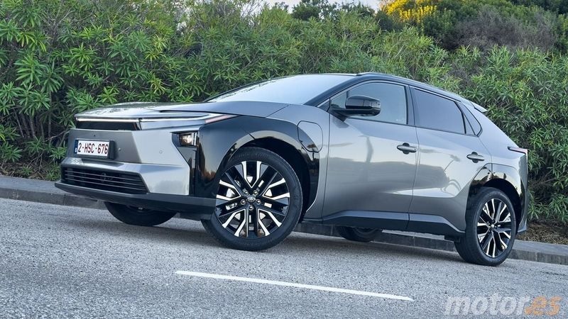 Прибыль Toyota падает 4-й год подряд, но глава бренда пообещал «хорошие» электромобили