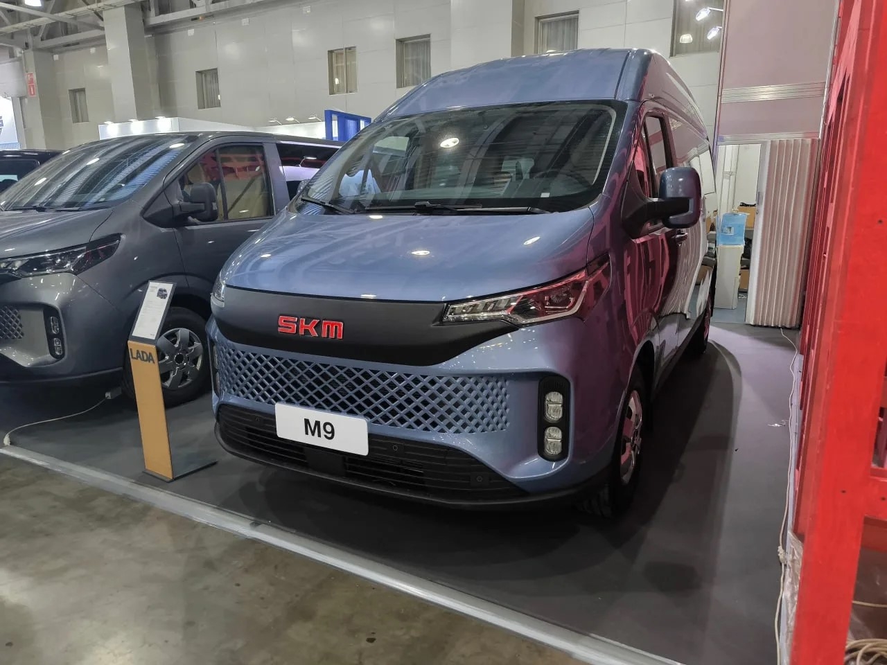 АвтоВАЗ дебютирует с новым брендом SKM на выставке Комвекс