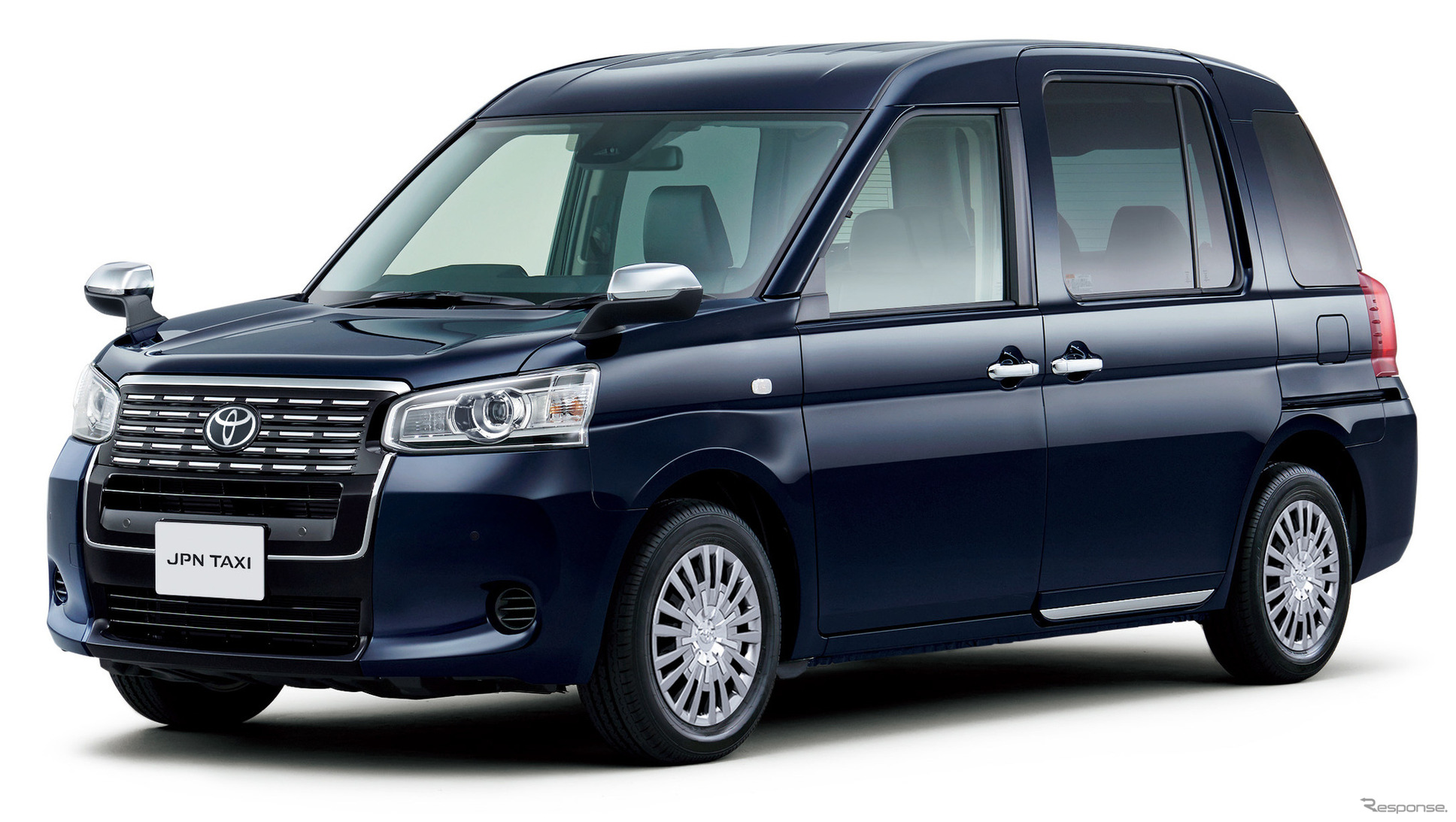Toyota обновила JPN TAXI: теперь авто подскажет, кто тормозит