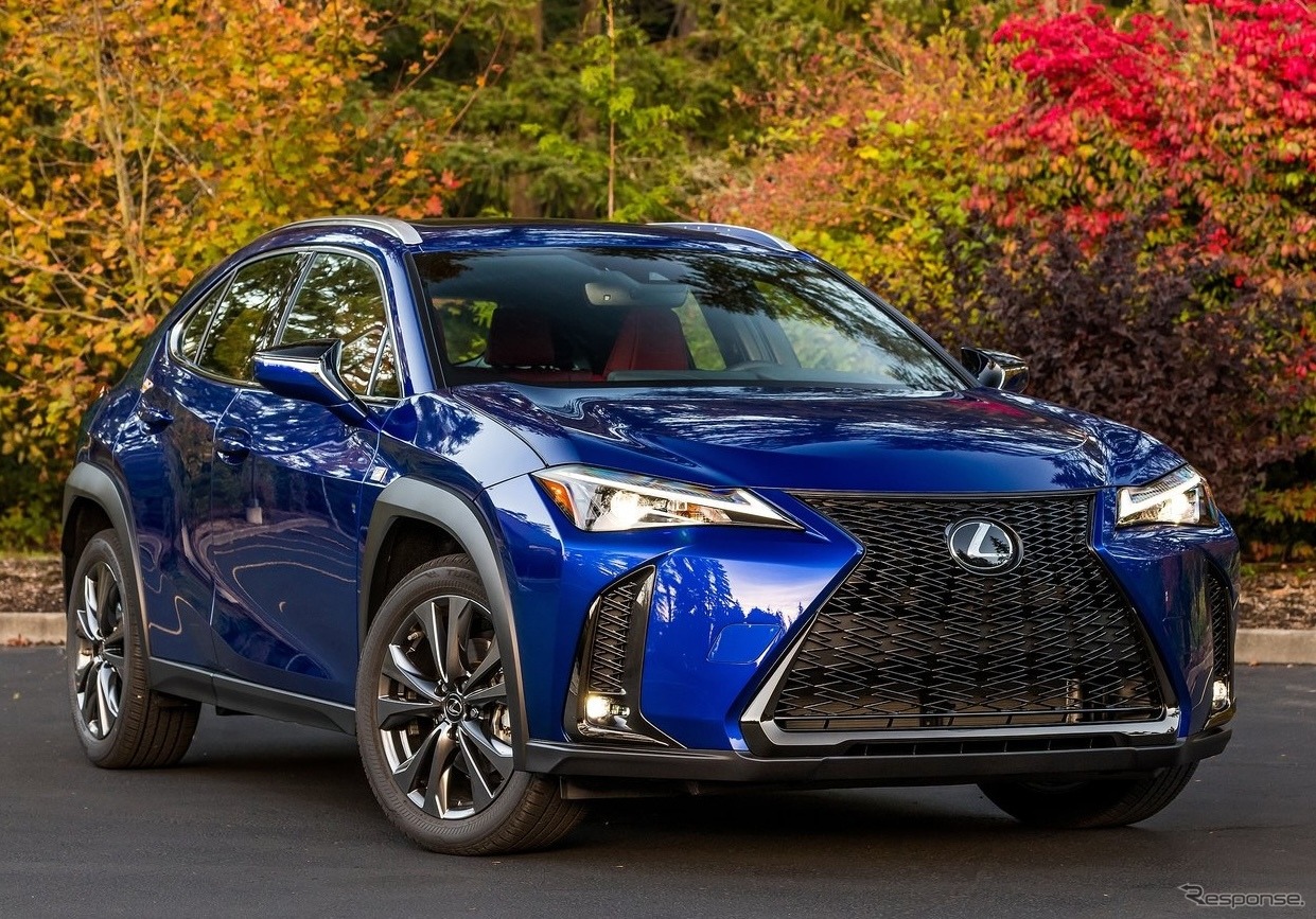 Lexus обновит кроссовер UX: гибрид сохранится, бензин уйдёт