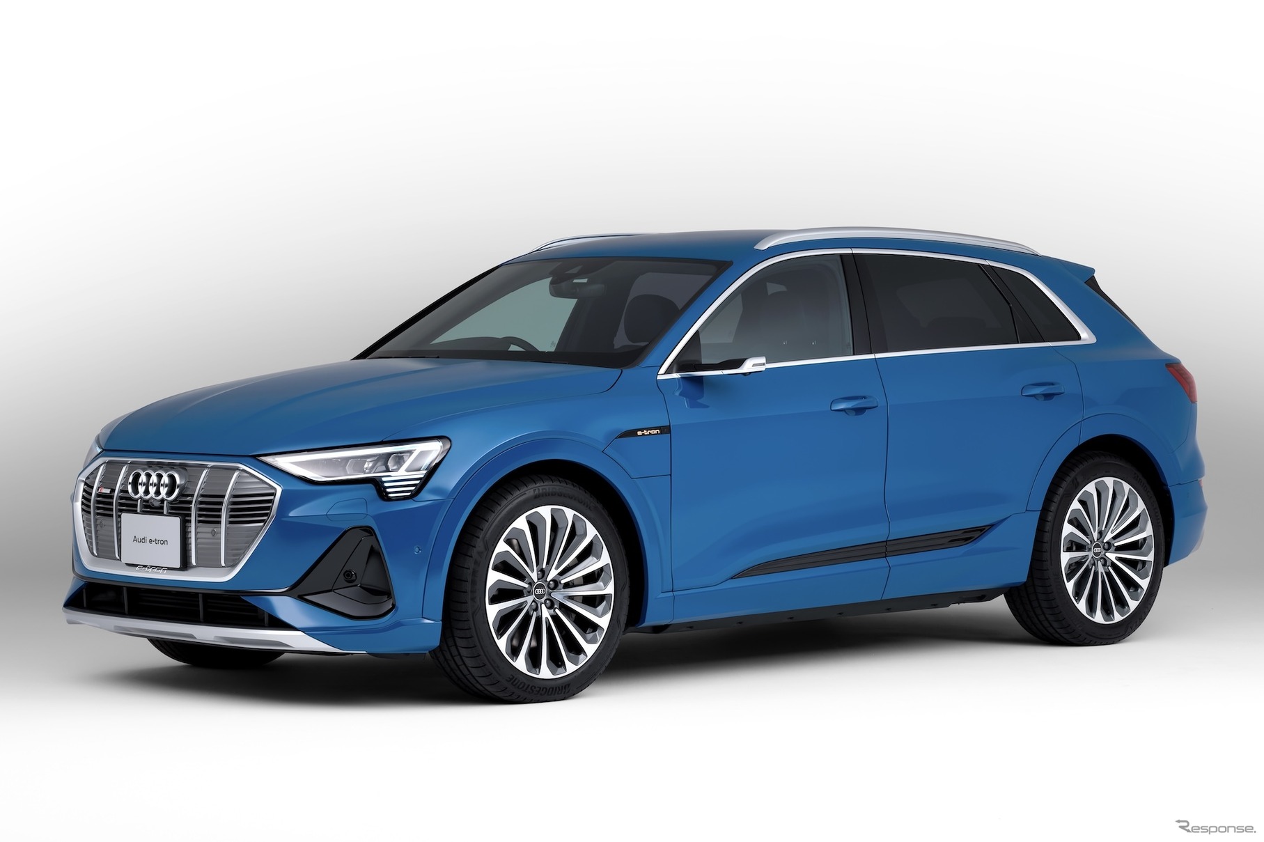 Audi отозвала 669 электрокаров из-за риска отказа тормозов
