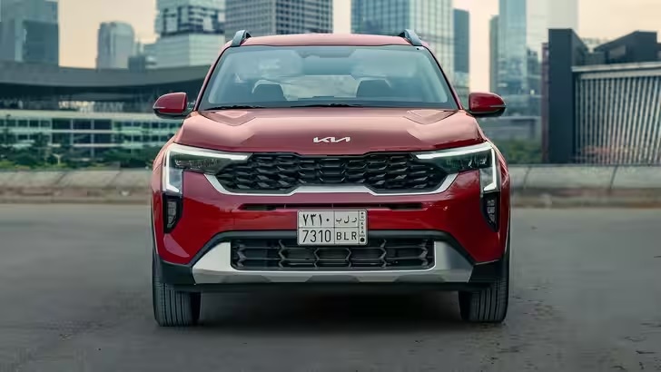 KIA Sonet вышел на рынок РФ и бросил вызов Solaris и Geely