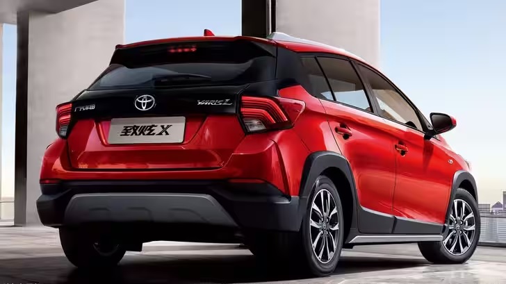 «Параллельный» Toyota Yaris L-X появился в РФ по цене от 1,14 млн рублей