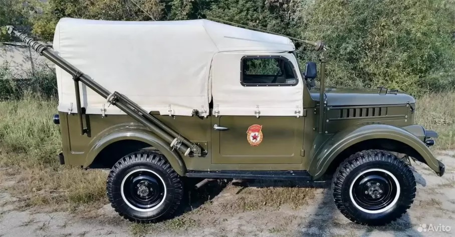 «Труженик» с радиостанцией «Кедр»: уникальный ГАЗ-69 выставлен на продажу