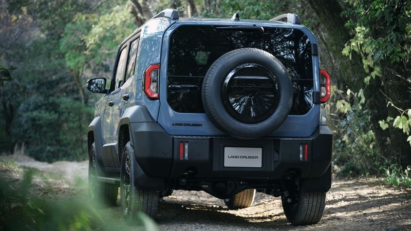 Toyota Land Cruiser FJ поступил в продажу в Японии по цене от ¥4,5 млн