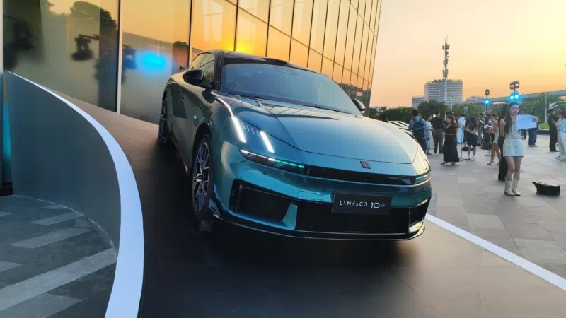 Lynk & Co показал электроседан 10+ с разгоном до 100 км/ч за 3,2 с