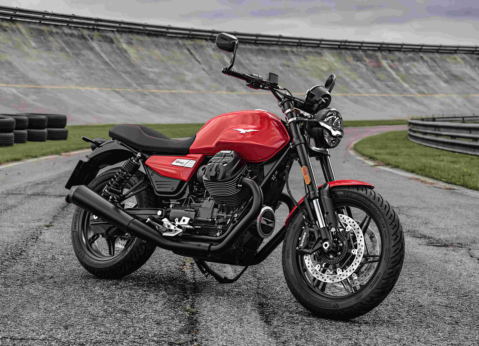 Moto Guzzi V7 и V85TT 2026 получили новые цвета и цены