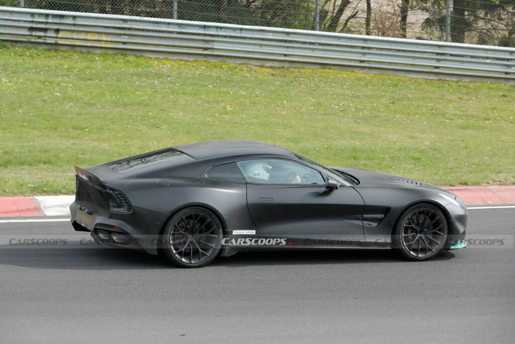 Aston Martin Vanquish S впервые засняли на Нюрбургринге