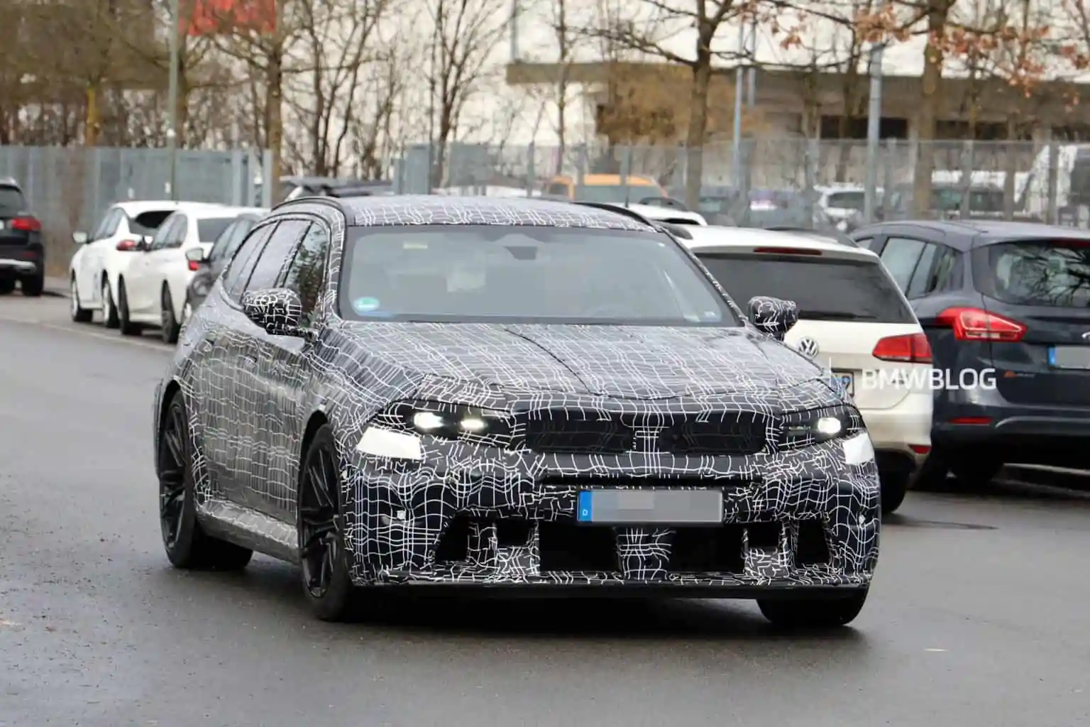 Обновленный BMW M5 G99 замечен на Нюрбургринге: что изменилось