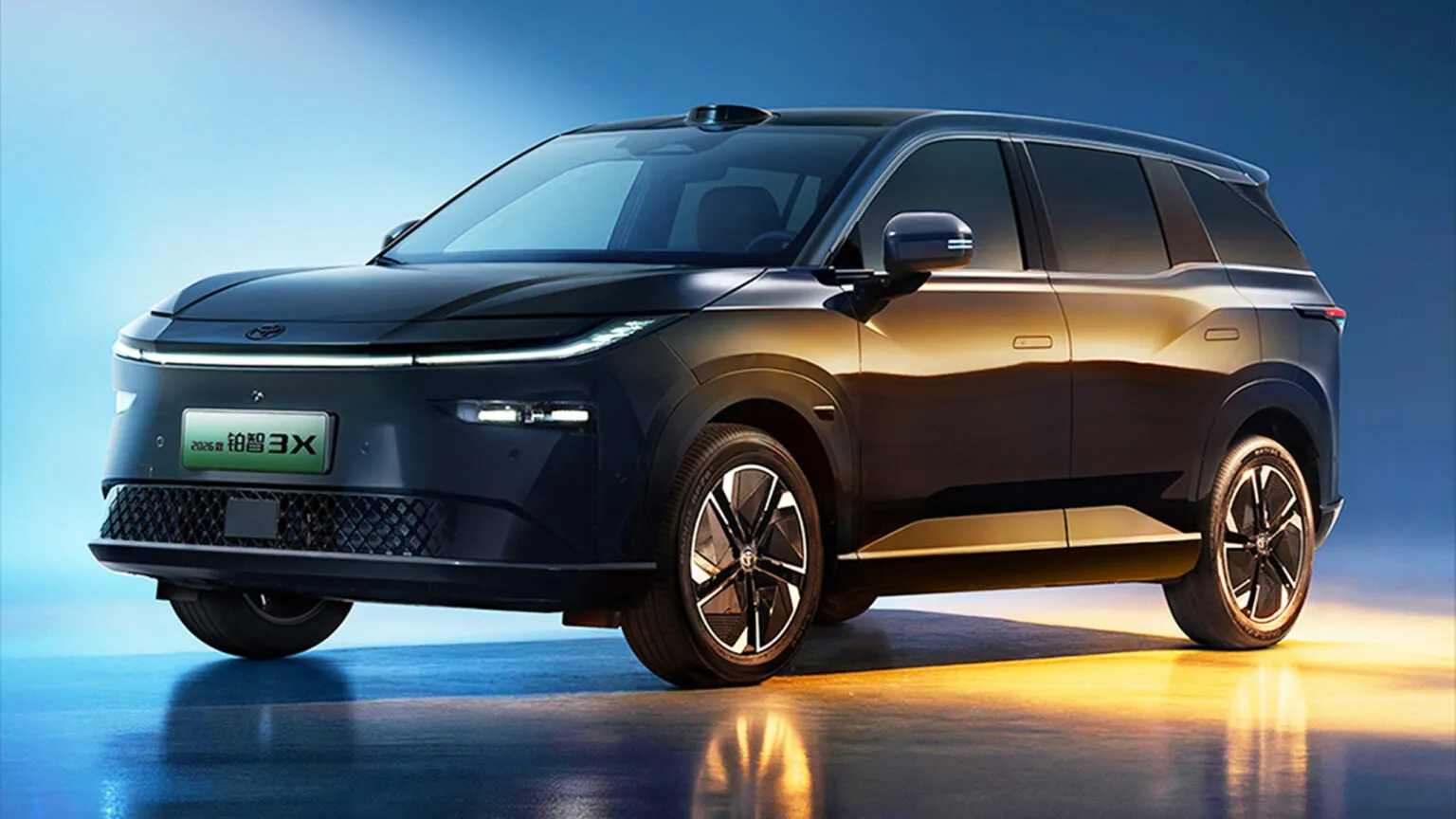 Toyota bZ3X Knight Edition вышел в черном кузове за $16 900