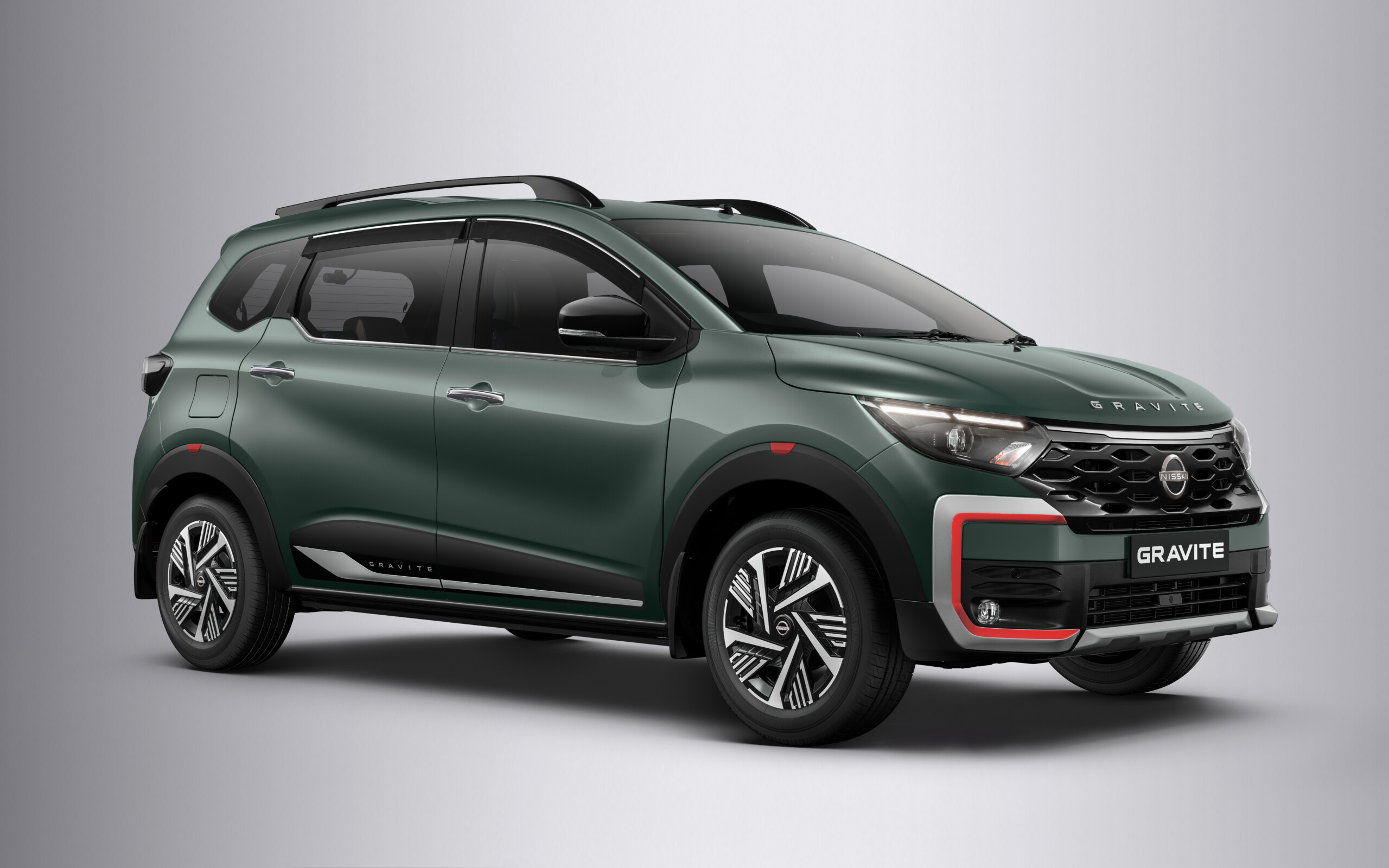 Nissan повысил цены на минивэн Gravite: подорожание до 18 400 рупий