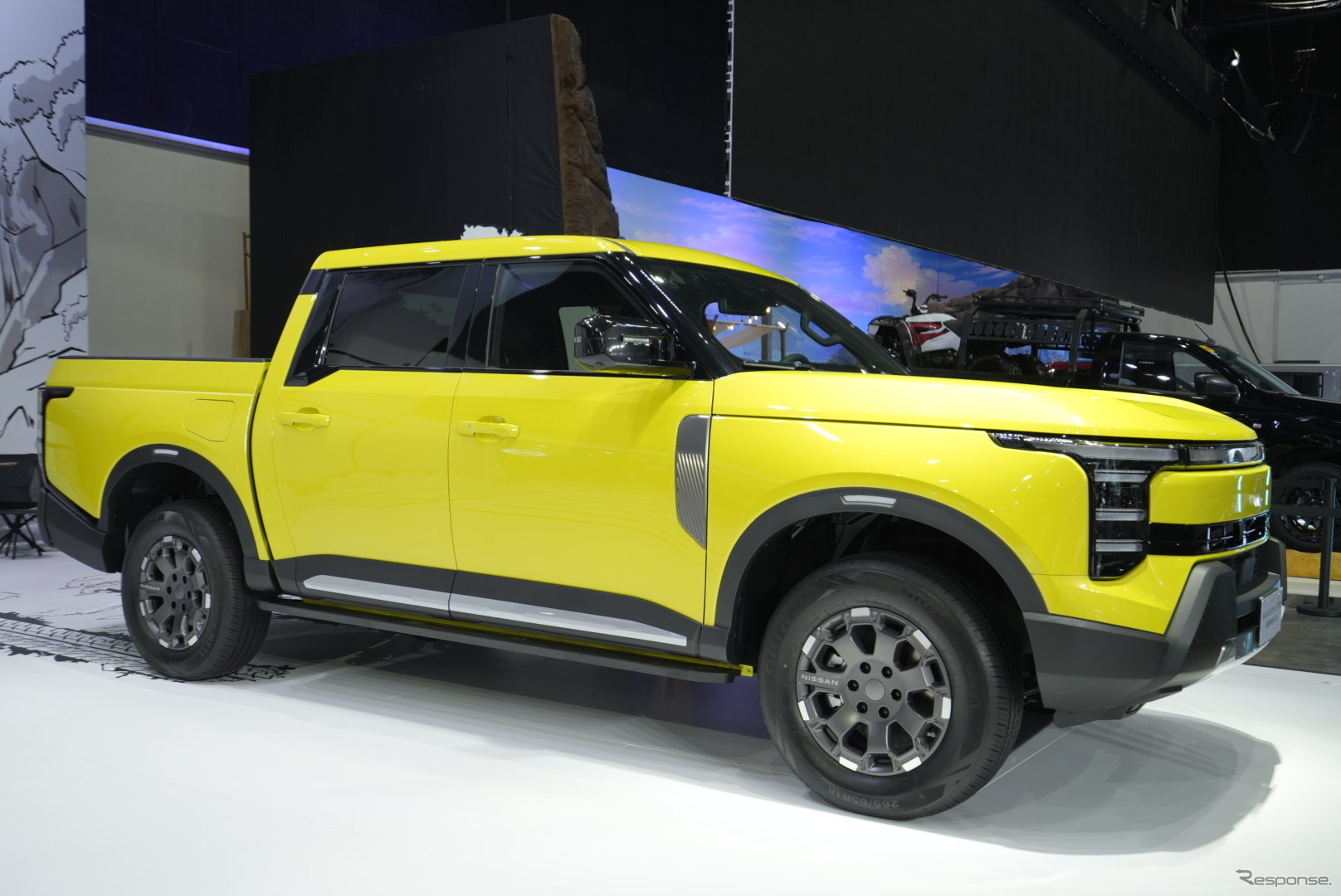 Nissan показал гибридный пикап Navara Pro PHEV с запасом хода 135 км