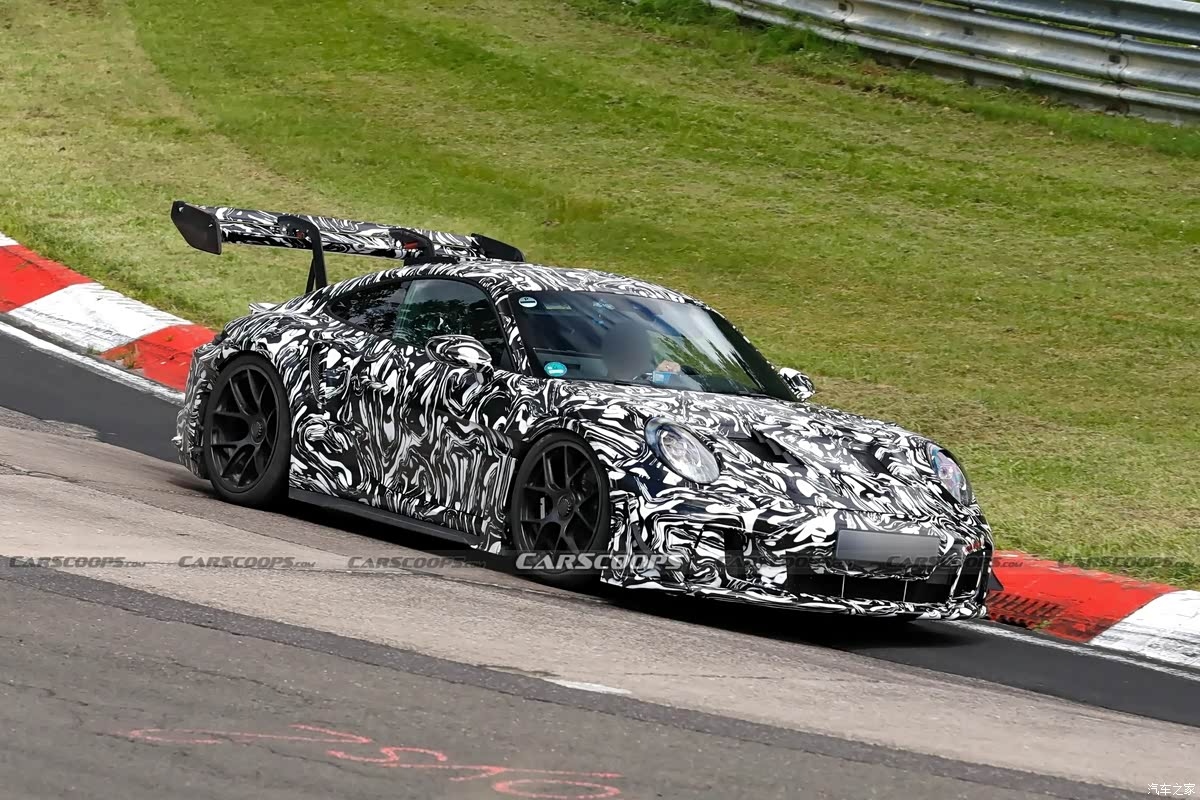 Новый Porsche 911 GT3 RS впервые засняли почти в серийном виде