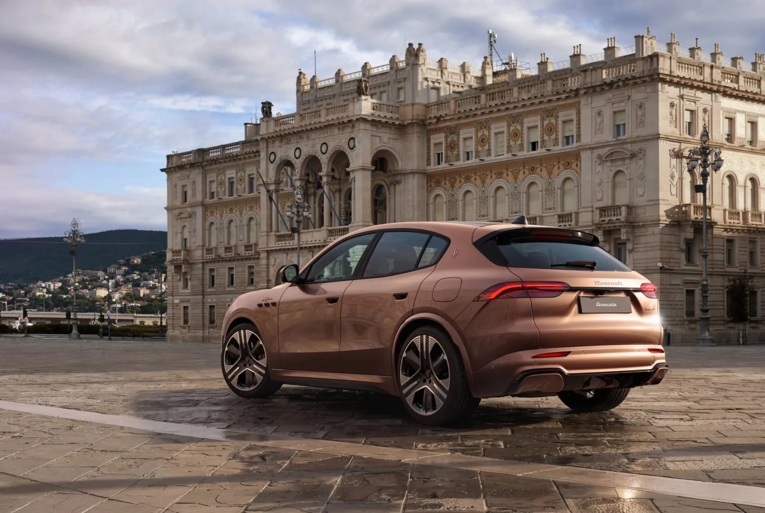 Maserati обновил кроссовер Grecale 2027: теперь с мотором на 523 л.с.