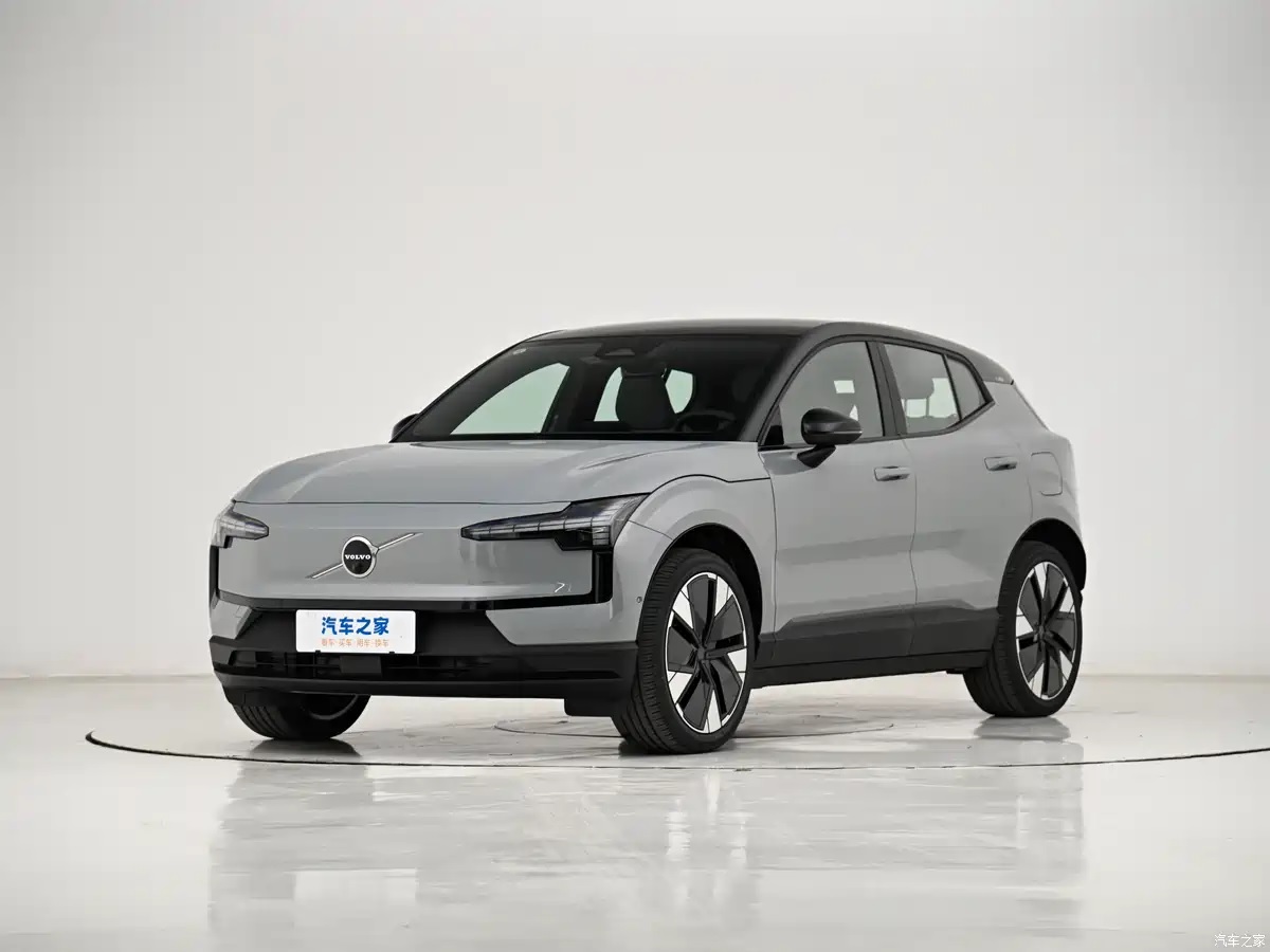 Volvo отзывает 2501 электромобиль EX30 из-за угрозы возгорания батареи