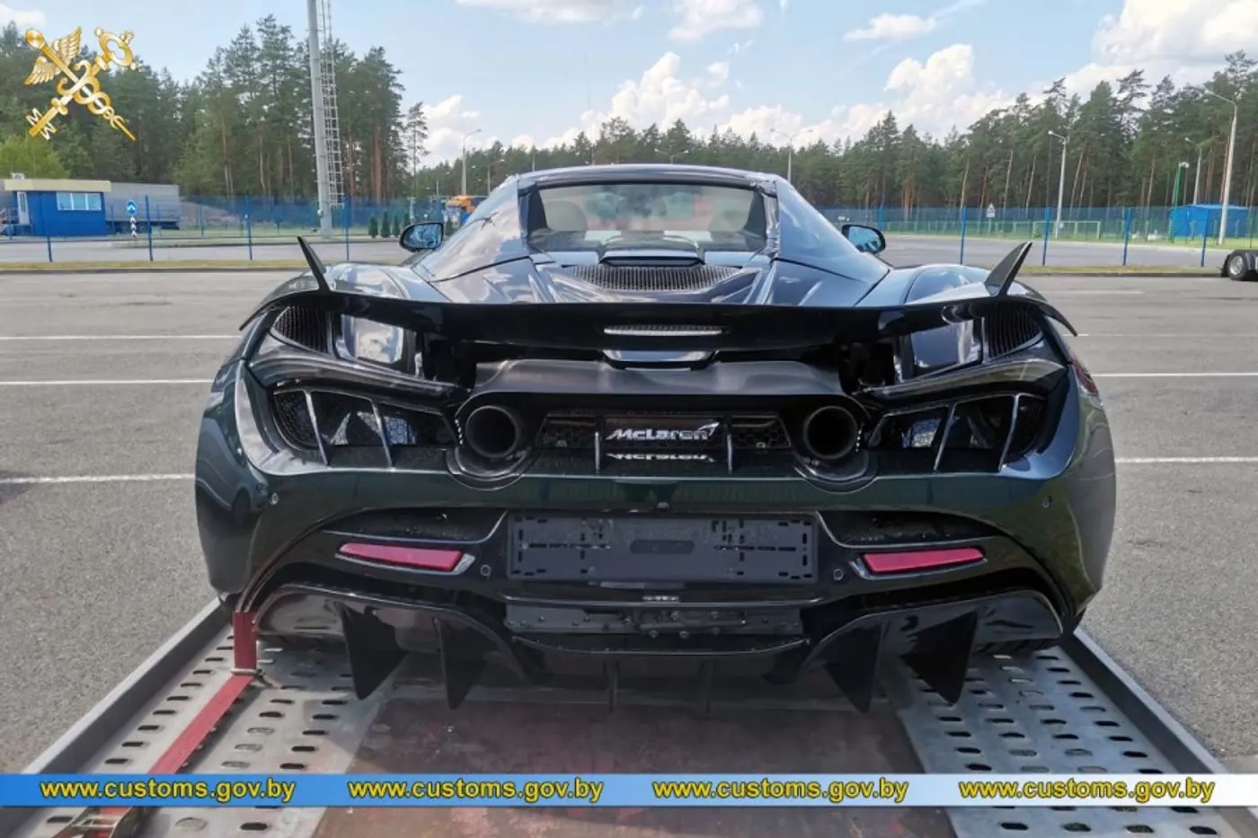 Конфискованный суперкар с пробегом 313 км выставили на аукцион за 833 тыс. рублей
