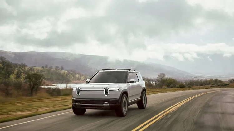 Глава Rivian пообещал авто без рук на руле уже через 18 месяцев