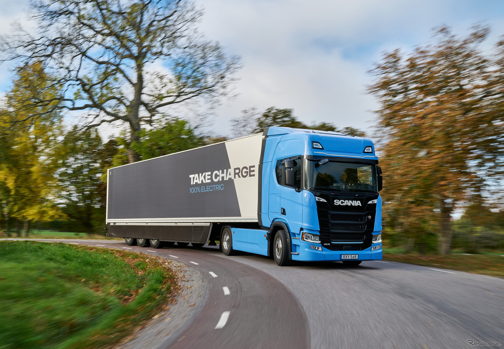 Scania начала продажи электрогрузовика с батареей под кабиной и запасом хода 800 км