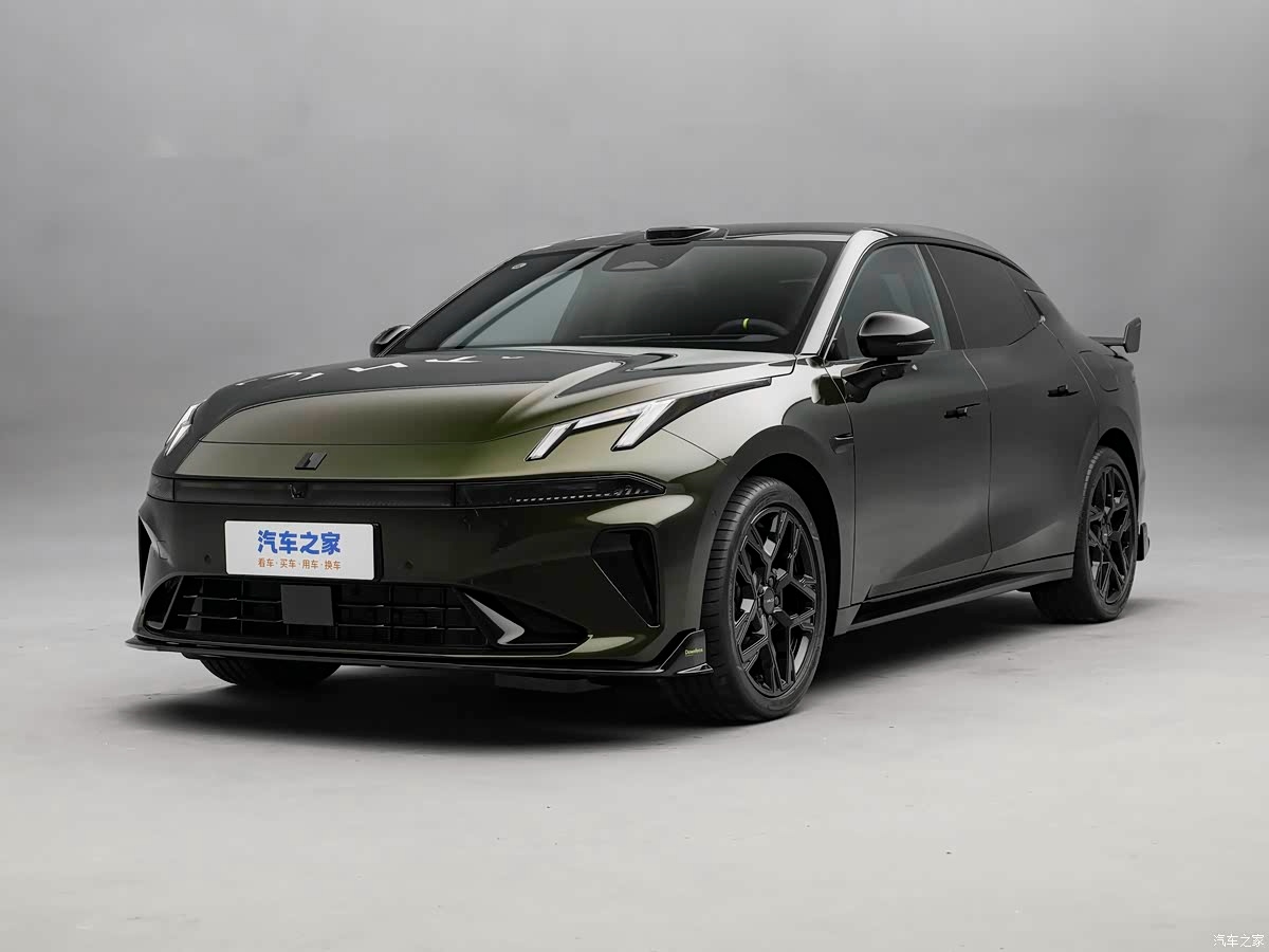 Обновленный Lynk & Co 07 EM-P впервые засветился на официальных фото