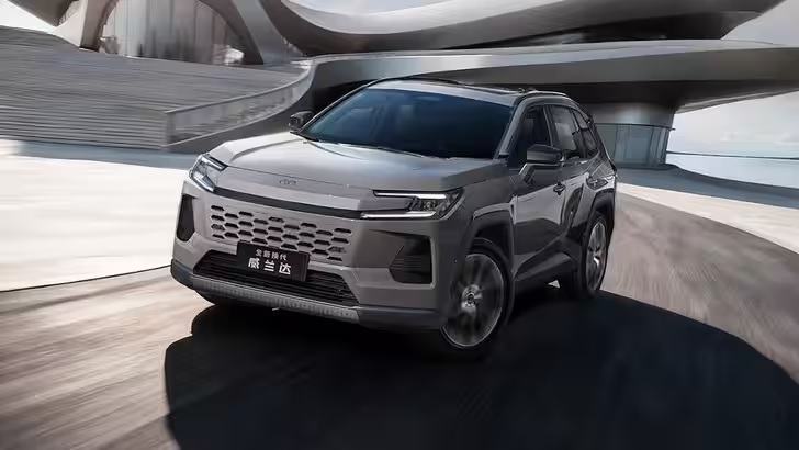 Эксперты раскрыли, чем Toyota Wildlander отличается от RAV4