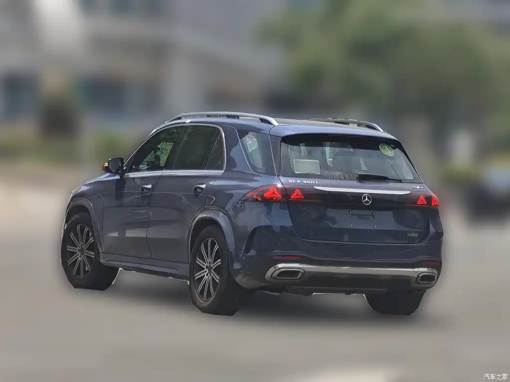 Mercedes-Benz GLE с базой 3115 мм впервые засветился на фото