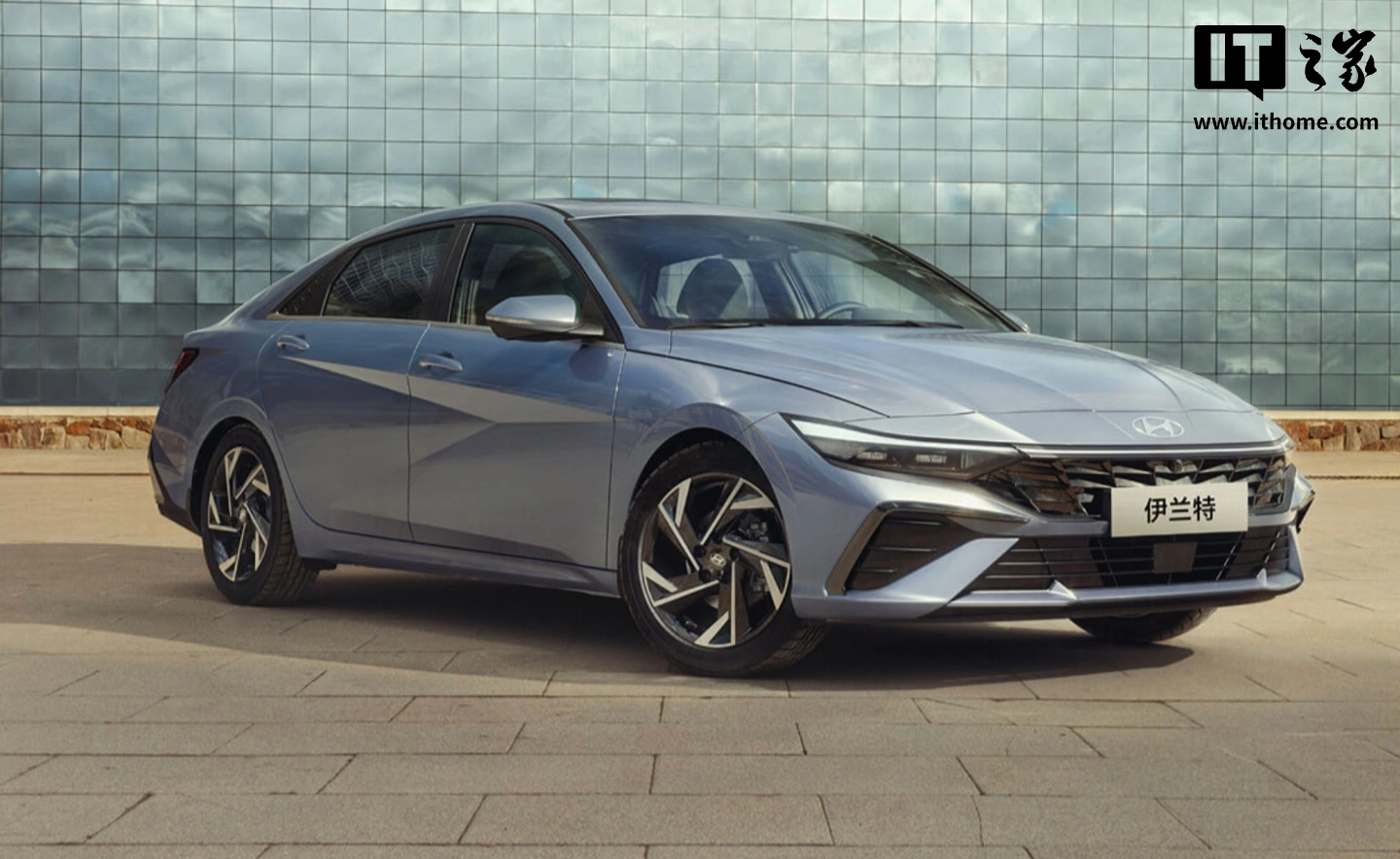 Hyundai Elantra 2026 вышла в Китае: цены от 99 800 юаней