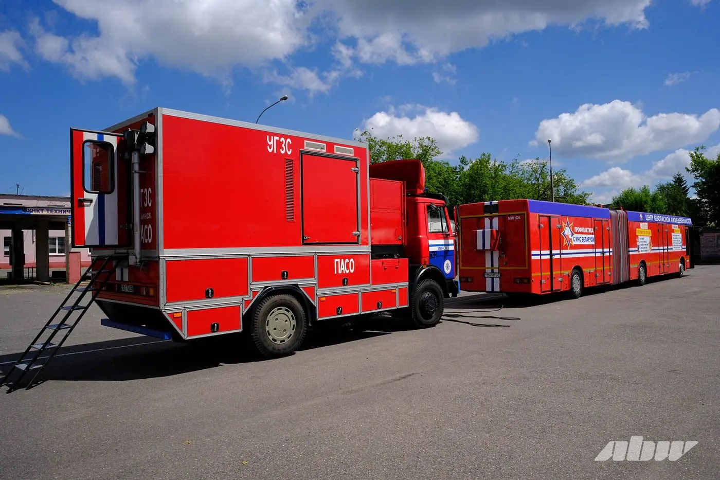 «Гармошка» МАЗ-105 МЧС учит белорусских детей выживать в VR
