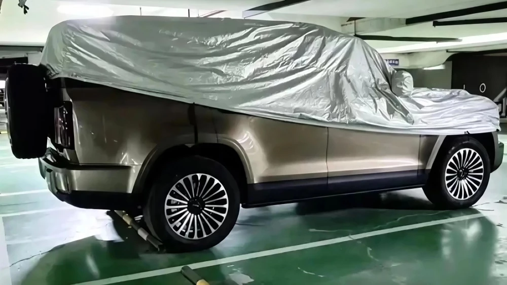 Новый флагман Haval H10 впервые засняли без камуфляжа на дорогах Китая