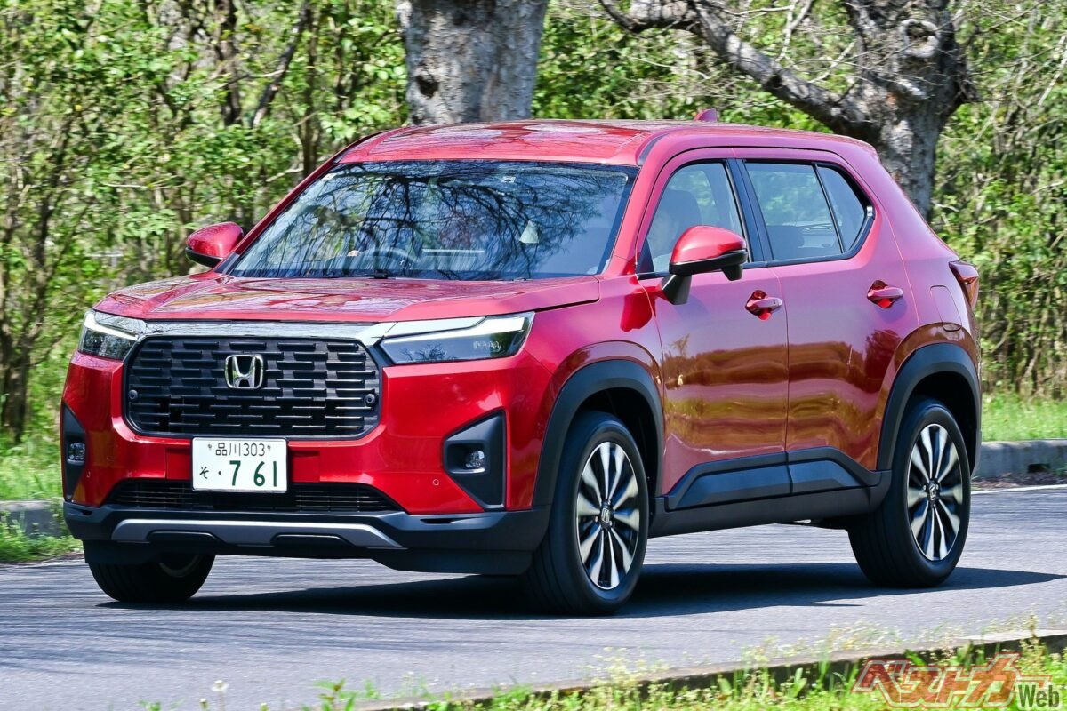Honda WR-V вышел без гибрида и полного привода: цены от 2,1 млн иен
