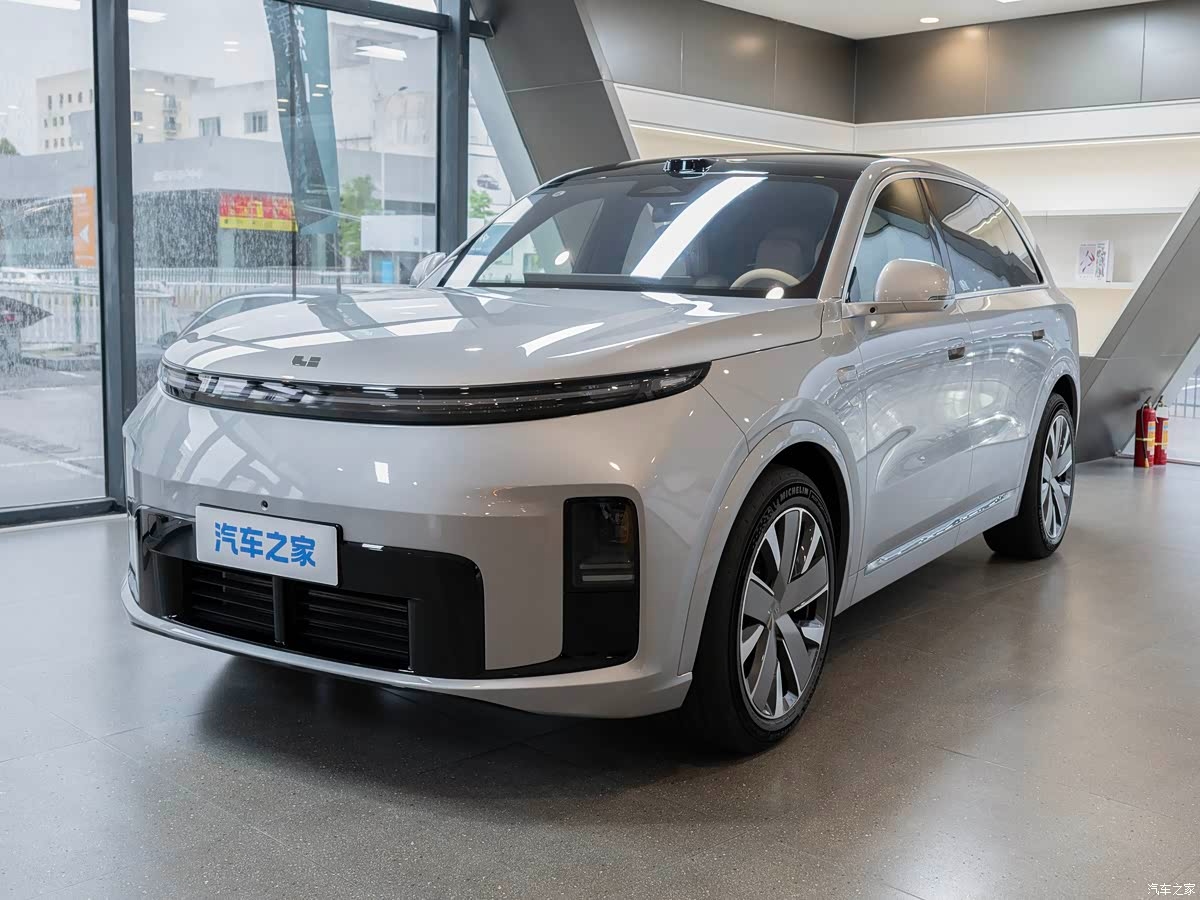 Обновлённый Li Auto L8 засветился у дилера до старта продаж 23 июня