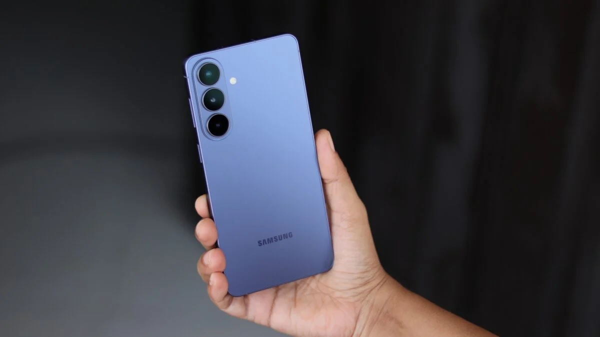 Samsung Galaxy S27 может выйти без изменений в камере и экране