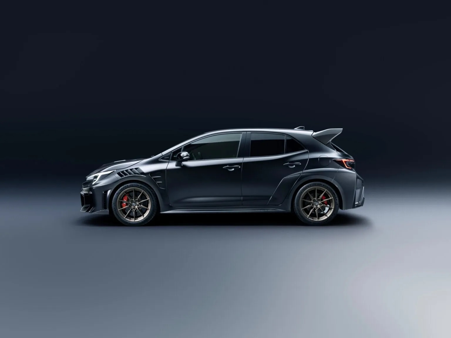 Toyota Corolla GRMN дебютировала: легче на 30 кг и мощнее GR