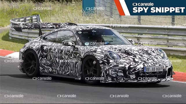 Шпионы поймали новый Porsche 911 GT3 RS на тестах