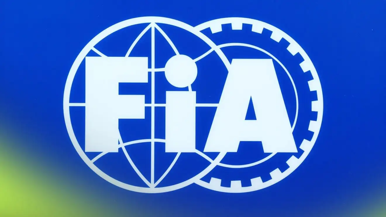 Глава FIA пообещал вернуть V8 в Формулу-1 к 2030 году